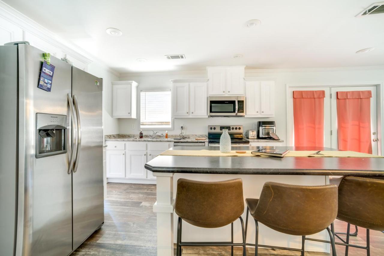 Charleston Home With Porch - 3 Mi To Folly Beach! 외부 사진